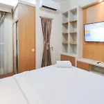 Minimalist And Homey Studio At Amartha View Apartment By Travelio