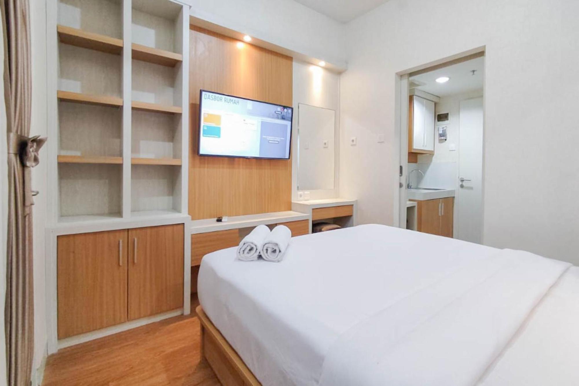 Minimalist And Homey At Amartha View By Travelio * Semarang