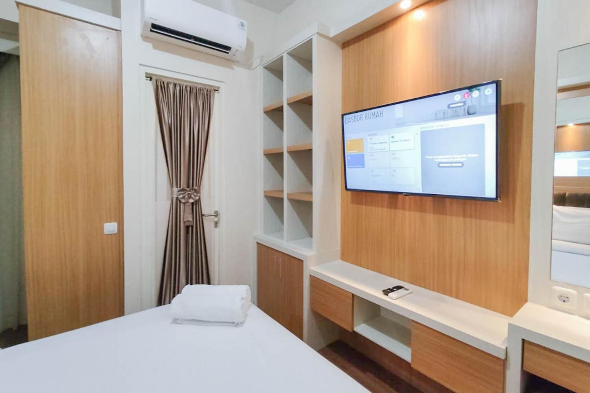 Minimalist And Homey At Amartha View By Travelio Apartemen Semarang